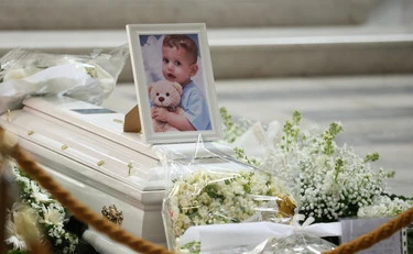 Monaldi, non solo Domenico: altri 3 bimbi morti. "Tutti pazienti di Guido Oppido"