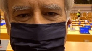 Antonio Rinaldi, selfie a tradimento: immortala Ursula von der Leyen così, colpo basso del leghista