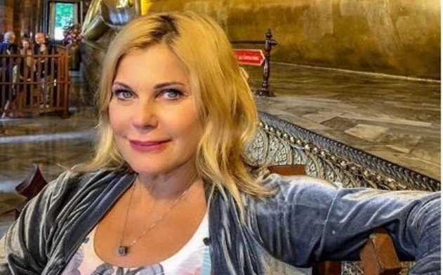 La Vita in diretta, Patrizia Pellegrino sconvolgente: "Ho bisogno una bottarella", gelo in studio