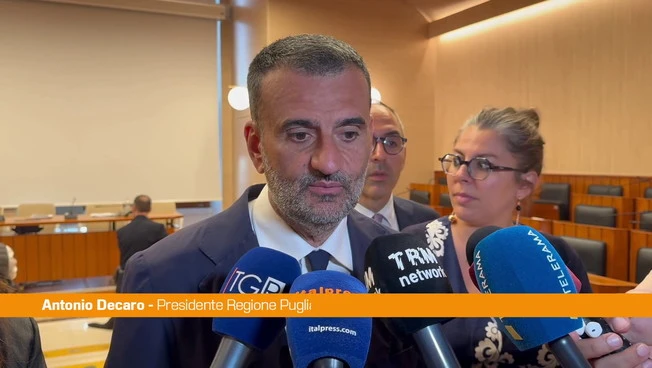 Puglia,Decaro presenta Mare democratico "Dieci mln in 3 anni per spiagge libere"
