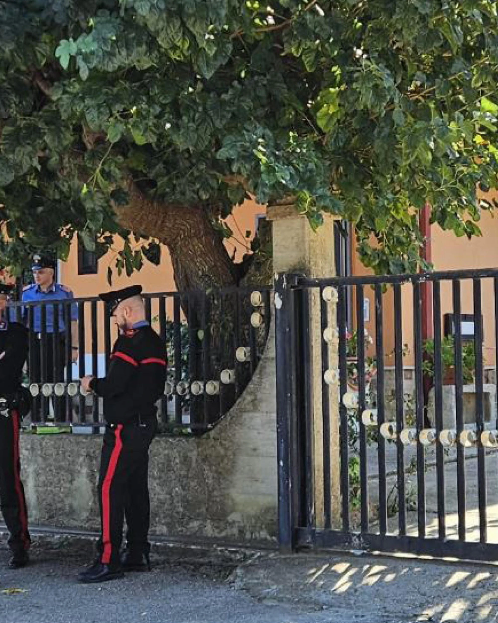 Benevento, uccide la moglie a sassate e si dà alla macchia