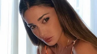 Belen Rodriguez, sfregio clamoroso di De Martino: online compare... questa roba