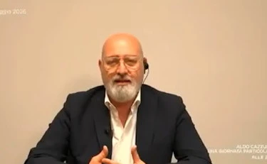https://media.liberoquotidiano.it/4XUUVuHewx4QpQBRlnYJwMHhDMi5Dq53VyINEh7wifE/width:800/quality:90/aW1hZ2VzLzIwMjYvMDUvMjkvMTIzMDM3NDMyLTA0NjJmMTZlLWNlNDAtNDIzMy04NzZiLWQ0ZWQzOTM5ZDA2Ni5qcGc.webp