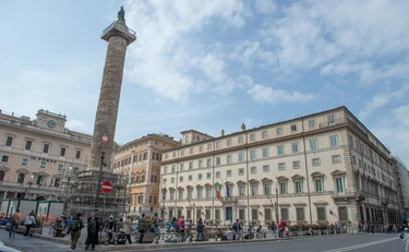 Lotta alle corna: l'unità bacchettona del campo largo