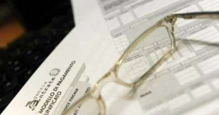 Fisco, estate di fuoco: in due mesi scadenze di Imu, Irpef e Tares, tasse per 31,8 miliardi