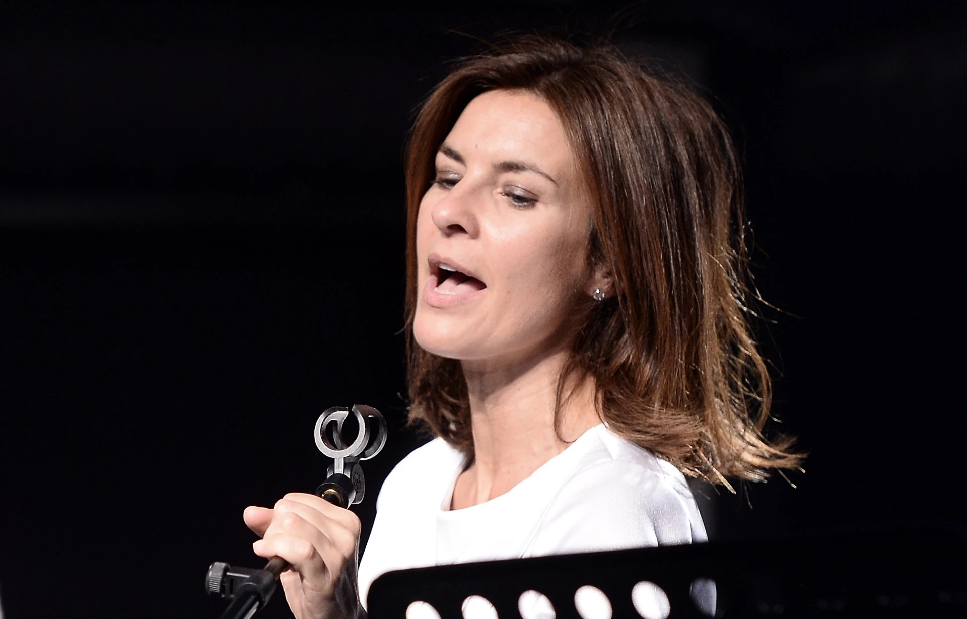 Luigi Di Maio umiliato anche da Alessandra Moretti: "Un bambino sculacciato"