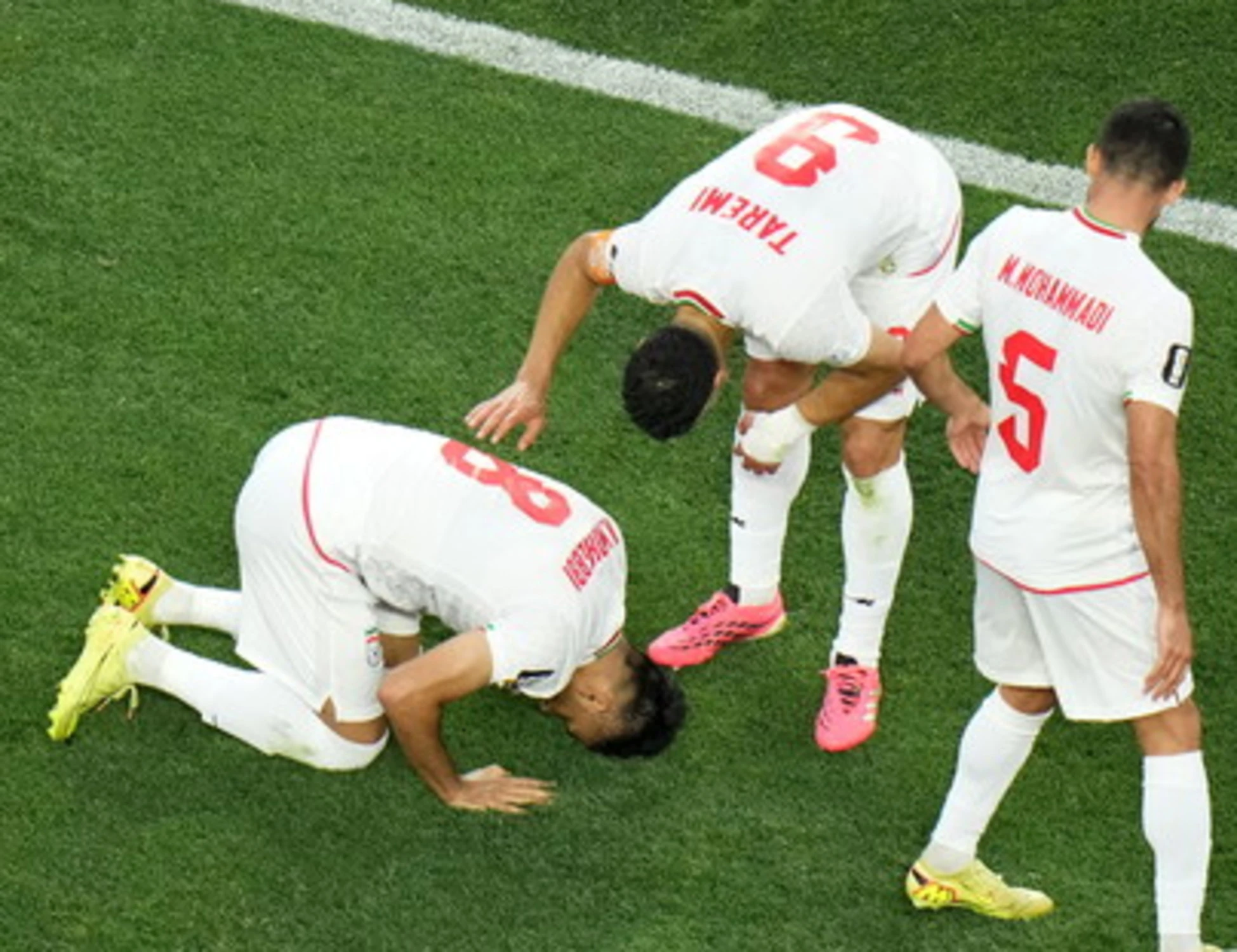 Mondiali 2026, l'Iran lascia un bigliettino negli spogliatoi: la sfida agli americani