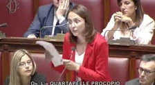Lia Quartapelle del Pd: "In Lombardia un quarto dei contagiati". Alla Camera si scatena il caos: rissa ed espulsioni