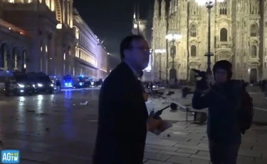 Milano devastata da maranza e compagni. Il poliziotto contro la ragazzina: "Siete vandali!"