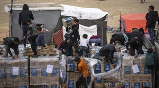 Usa, Biden "scavalca" Israele: "Un porto a Gaza per distribuire gli aiuti" 