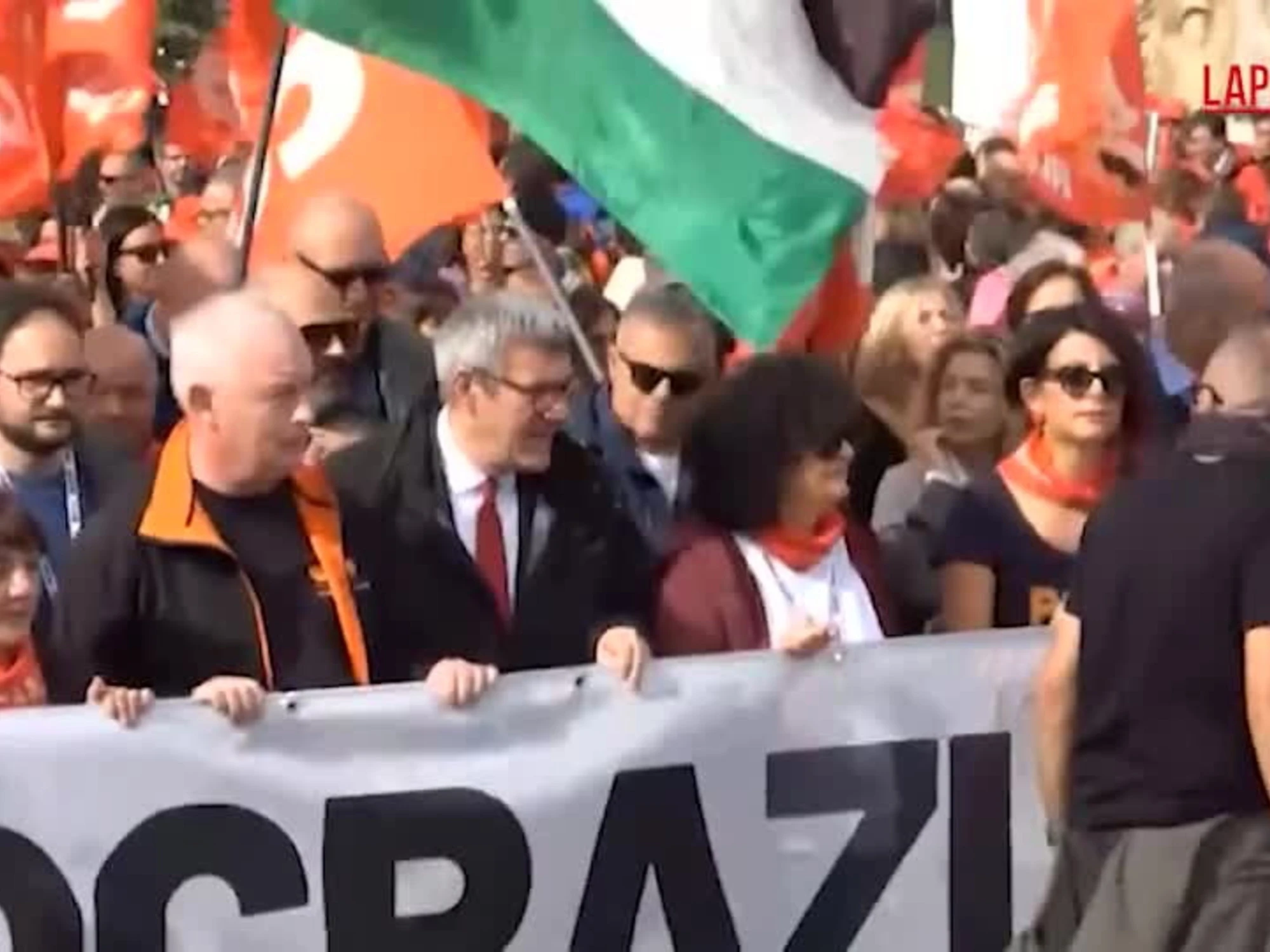 Leggi l'articolo: &quot;Cosa vogliamo dimostrare&quot;. Landini, un tragico flop