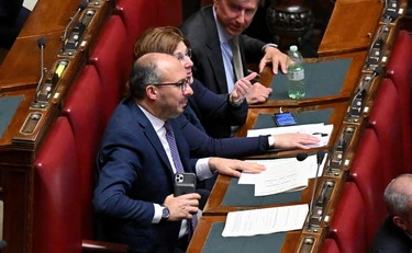 Meloni replica: "Io come gollum?!", Faraone fa una figuraccia
