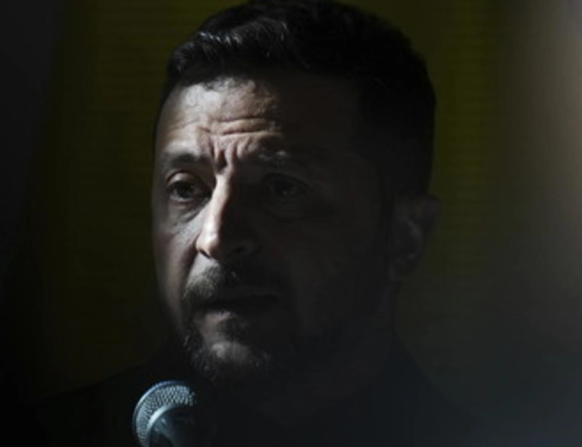 Zelensky inchioda Putin: "Giovedì in Turchia, basta scuse"