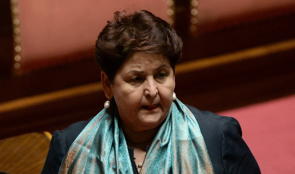 Teresa Bellanova bruciata sul tempo da Maurizio Martina: lo strano caso all'Hotel Quirinale