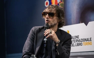 Giuseppe Cruciani candidato sindaco a Milano: "Ordine e decoro". Ma poi... un mistero