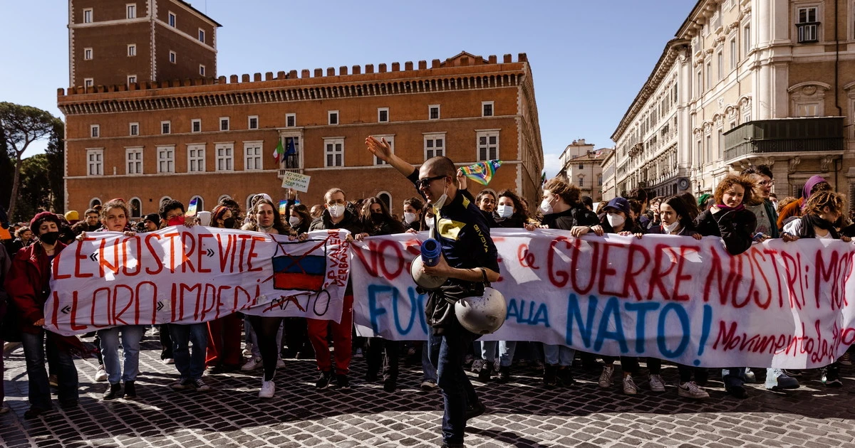 Ucraina, i pacifisti a Roma? Ecco perché sono i migliori alleati degli invasori russi: la loro posizione