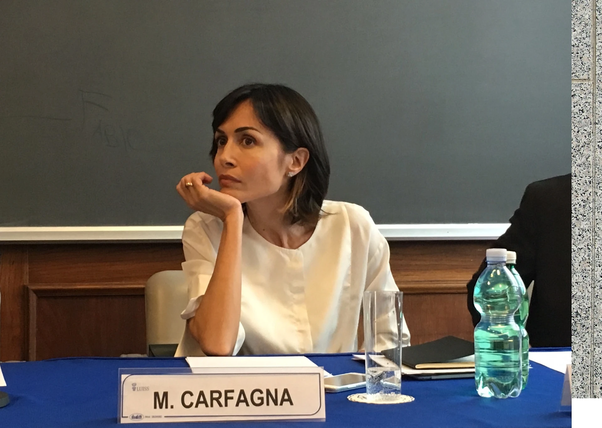 Stalking e violenza sulle donne, Mara Carfagna denuncia la vergogna del Pd in Aula