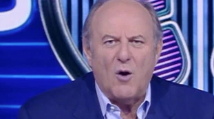 Gerry Scotti, un brutale sfogo all'obitorio: "Mani addosso e testata"