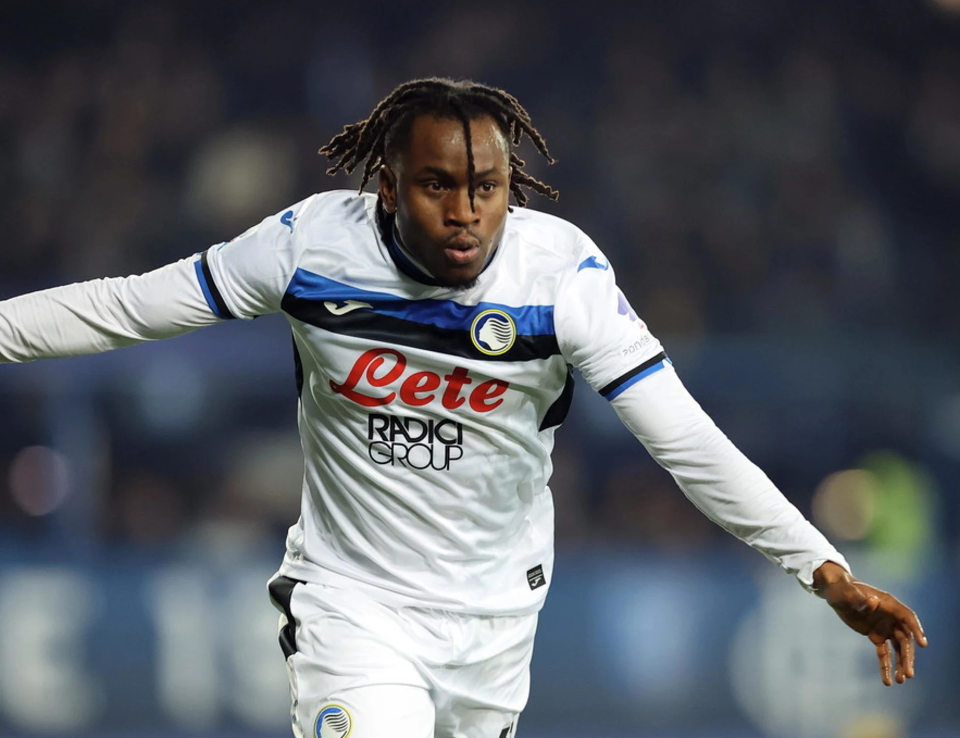 Lookman a Zingonia, accolto così dai tifosi Atalanta: striscione spietato