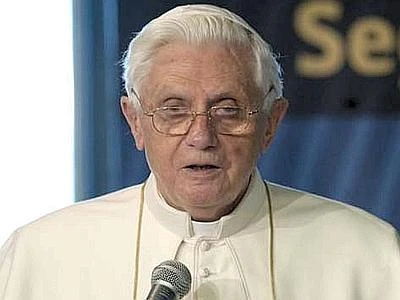 Benedetto XVI lascia il Pontificato "Non ho più forze per fare il Papa"