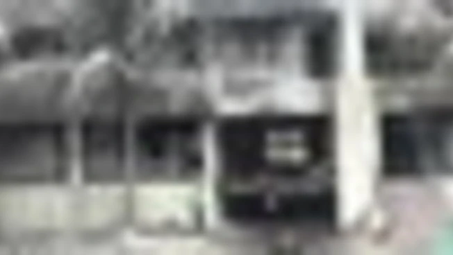 Bangladesh, aereo precipitato su una scuola a Dacca: almeno 27 morti