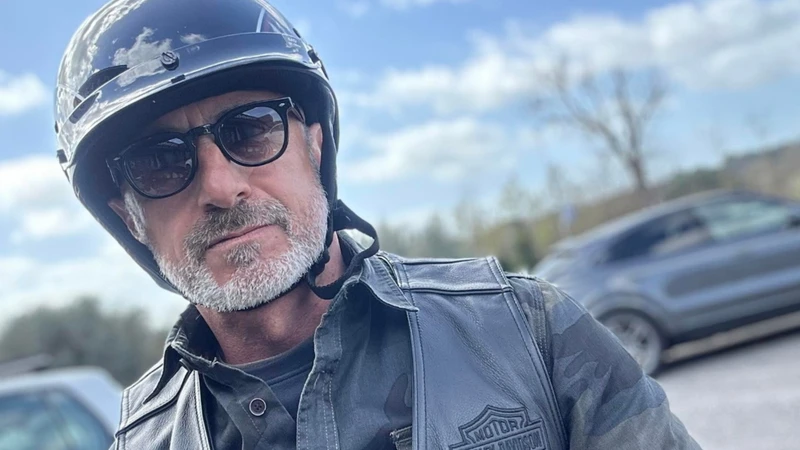 Alessandro Di Cicco, gli insulti a Meloni? La toga perde la faccia: "Hackerato il mio profilo"