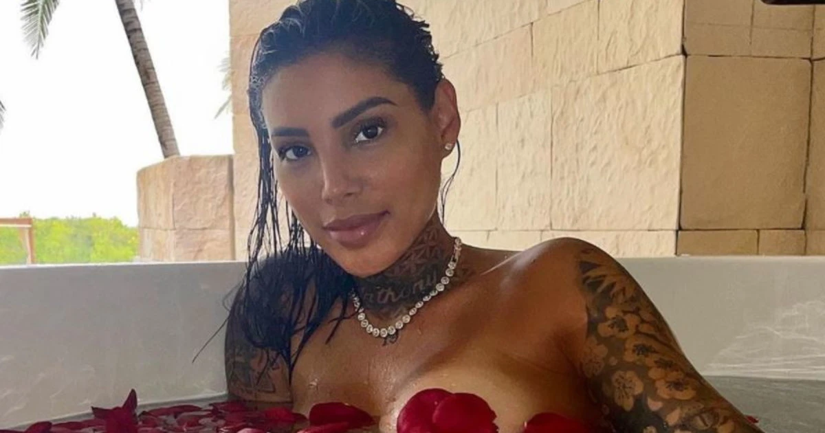 Marcell Jacobs e Nicole, vacanze in Messico fuori controllo: le foto vietate ai minori