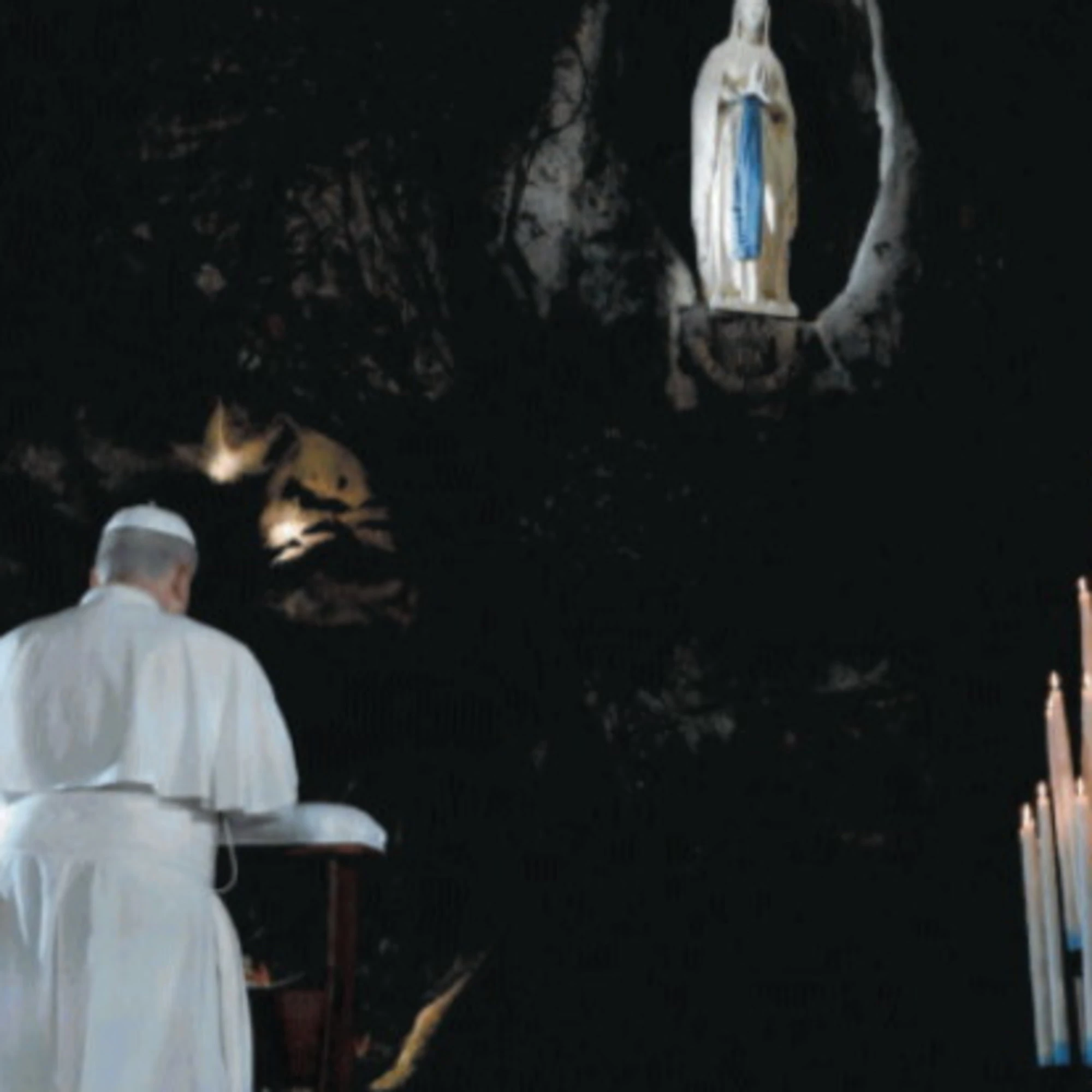Nella grotta di Lourdes Leone condanna aborto ed eutanasia