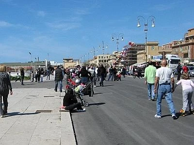 Pacco bomba al lido di Ostia ''Non poteva esplodere''