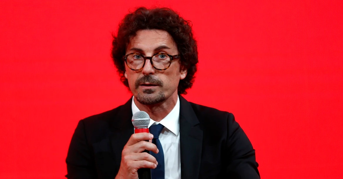 Matteo Salvini umilia Danilo Toninelli in radio: "Non è all'altezza", vuole subito la sua testa