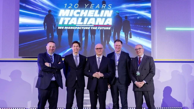Michelin celebra 120 anni in Italia con una linea di produzione all’avanguardia