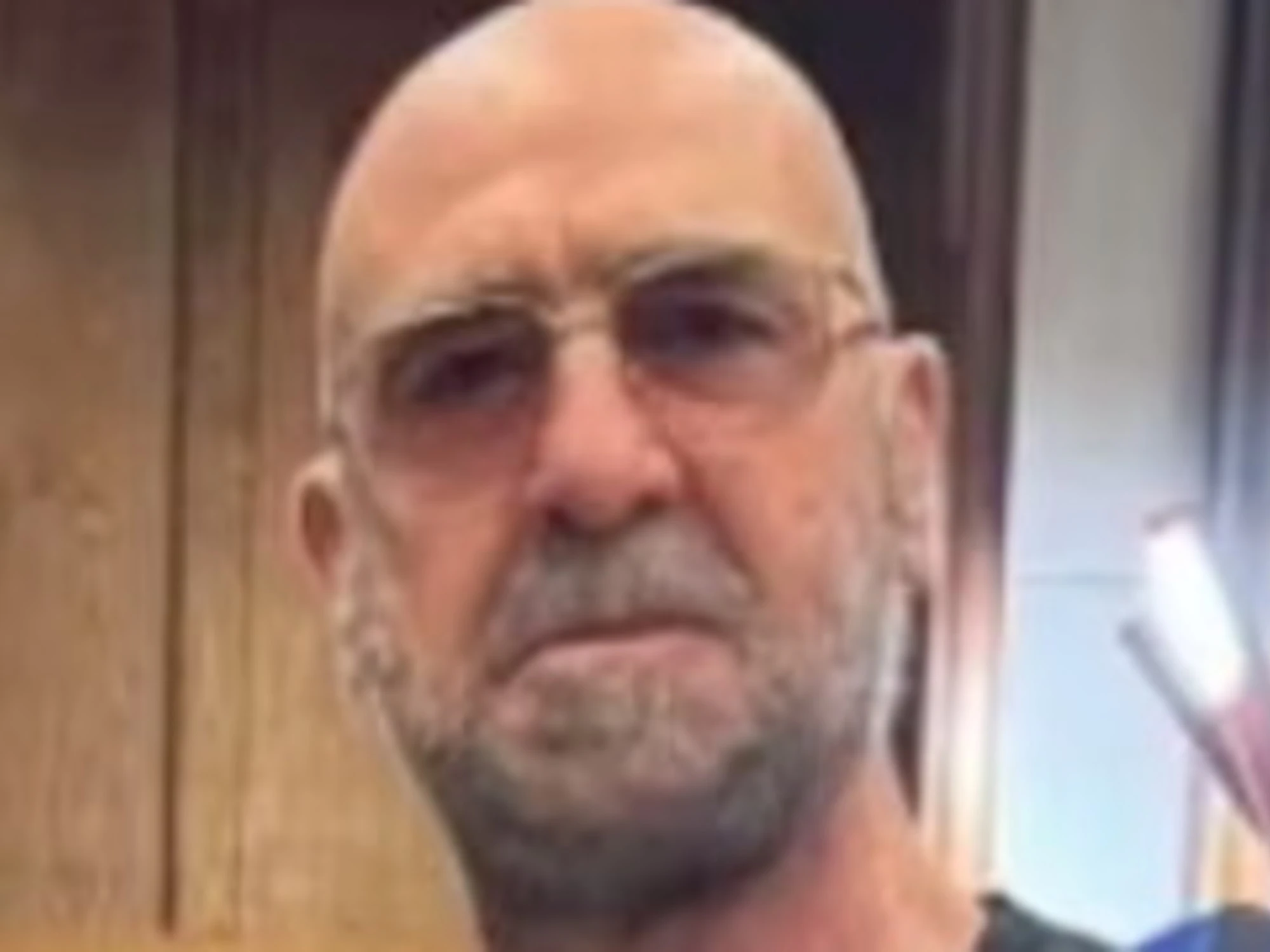 Psg-Inter, Eric Cantona asfalta i francesi: occhio alla maglietta