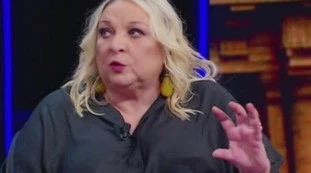Maria Giovanna Maglie contro Giuseppe Conte: "Stato d'emergenza prolungato? Un golpe", cosa dicono i numeri