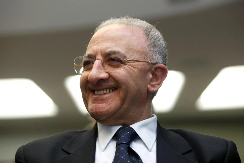Attacco a Travaglio, De Luca condannato per diffamazione