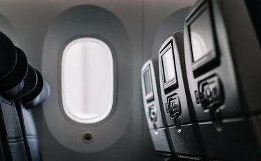 Aereo, cercano di imbarcare la nonna morta: orrore sul volo Easyjet