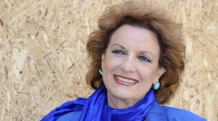 Fioretta Mari denuncia il regista-orco: "Mi ha chiusa a chiave in bagno. E..."