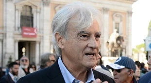 Rinaldi, l'ombra dell'Europa sulla stretta anti Covid: "Hanno già la penna in mano per firmare il Mes?"