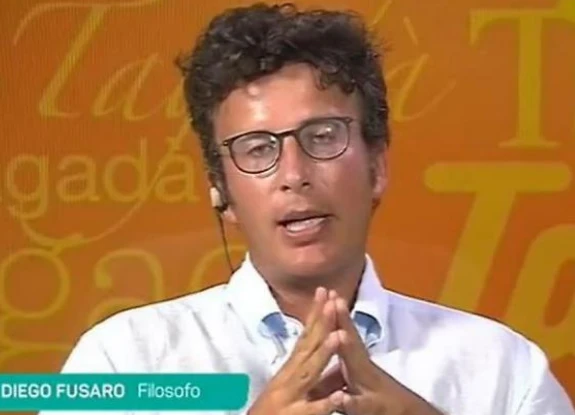 Diego Fusaro svela l'ingerenza europea: "Chi c'è davvero dietro la nomina di Roberto Gualtieri"