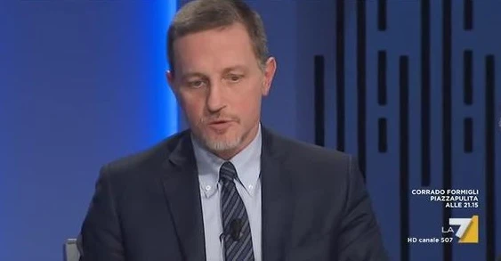 Otto e Mezzo, la barzelletta di Massimo Giannini: "Repubblica non è mai stato un giornale ideologizzato"