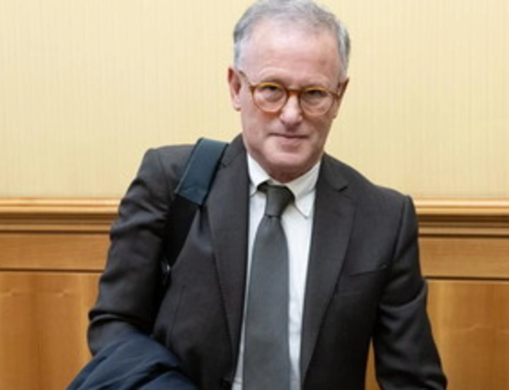Csm, Andrea Mirenda inchioda le toghe con doppio lavoro: "I magistrati devono scrivere sentenze"