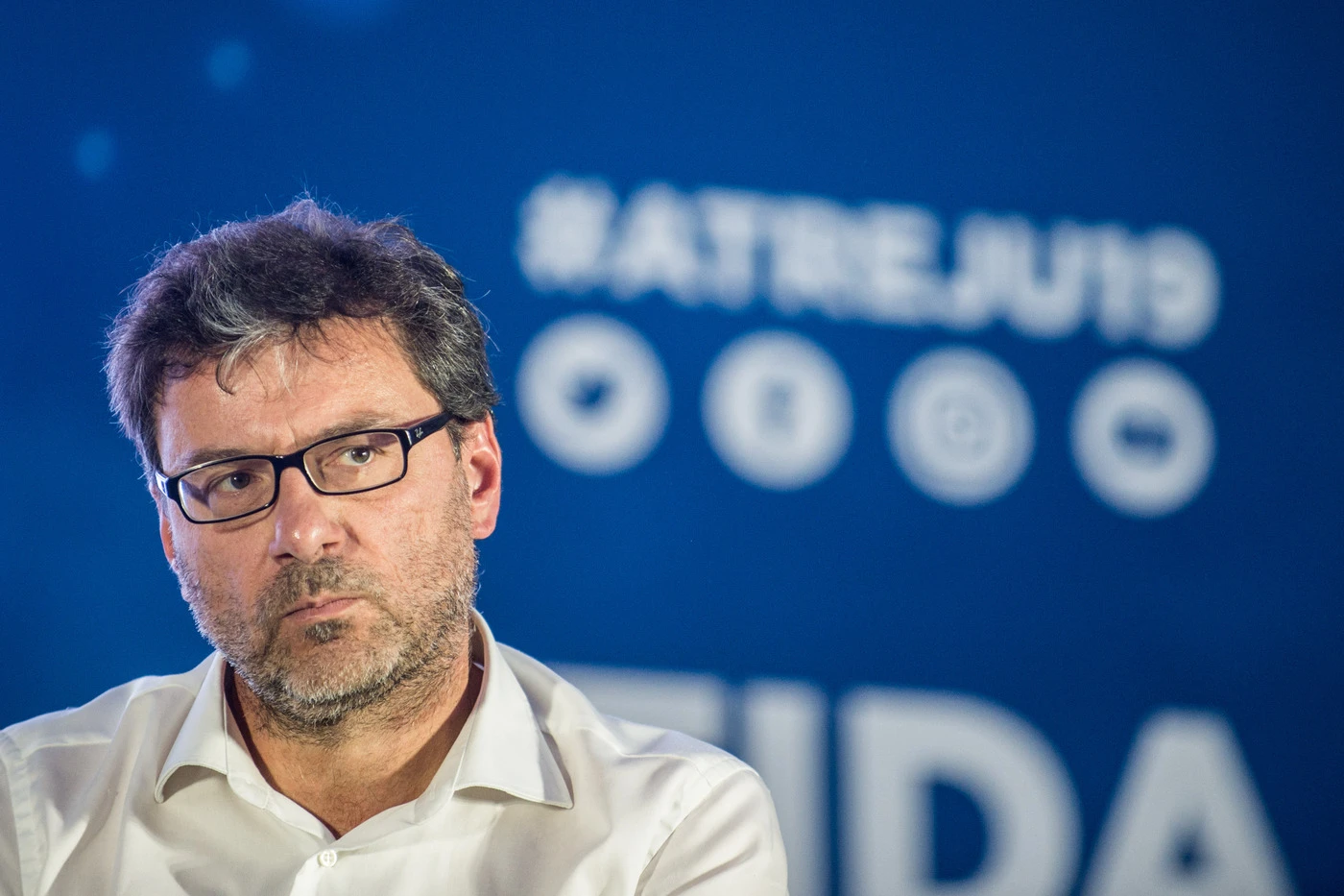 Giancarlo Giorgetti apre alla maggioranza: "Facciamo alcune cose insieme". Ma Salvini lo gela subito