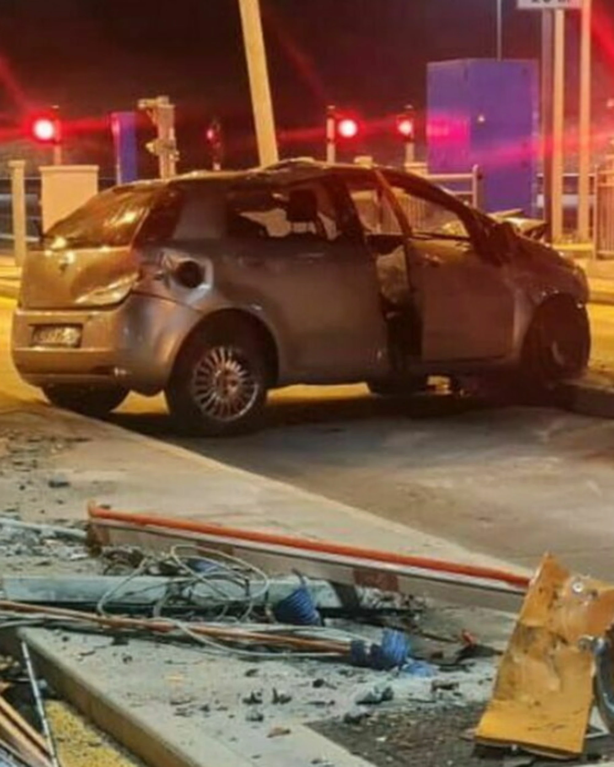 A27, piomba sul casello a tutta velocità: ipotesi colpo di sonno