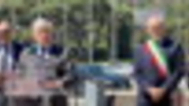 Tajani inaugura targhe 5 Giusti: forte significato a vigilia 25 aprile