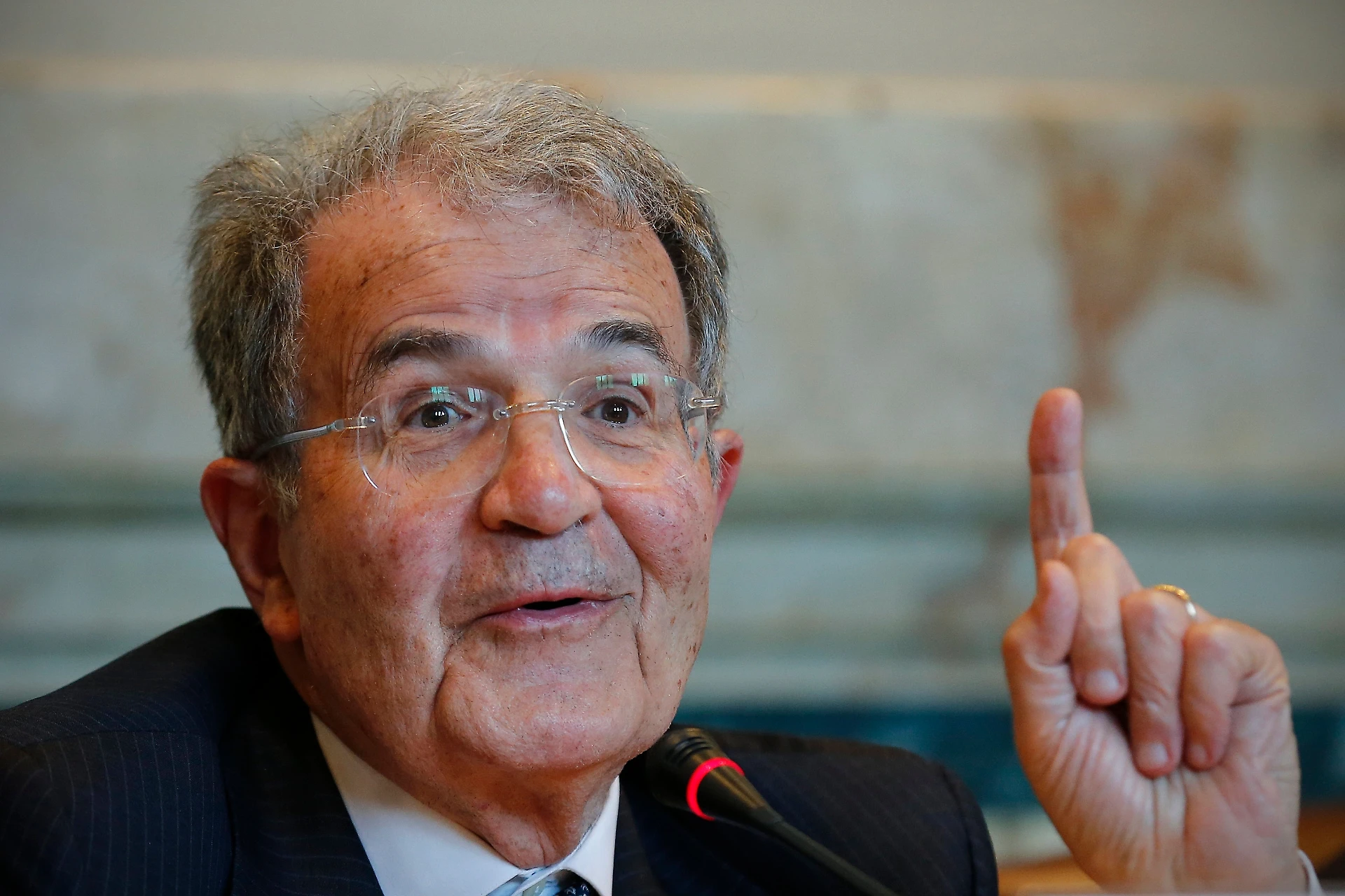 Romano Prodi vuole diventare la piccola Greta. Come si è ridotto