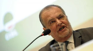 Roberto Calderoli contro Giuseppe Provenzano: "Aiutare i lavoratori in nero per il coronavirus? Vergogna, si dimetta"