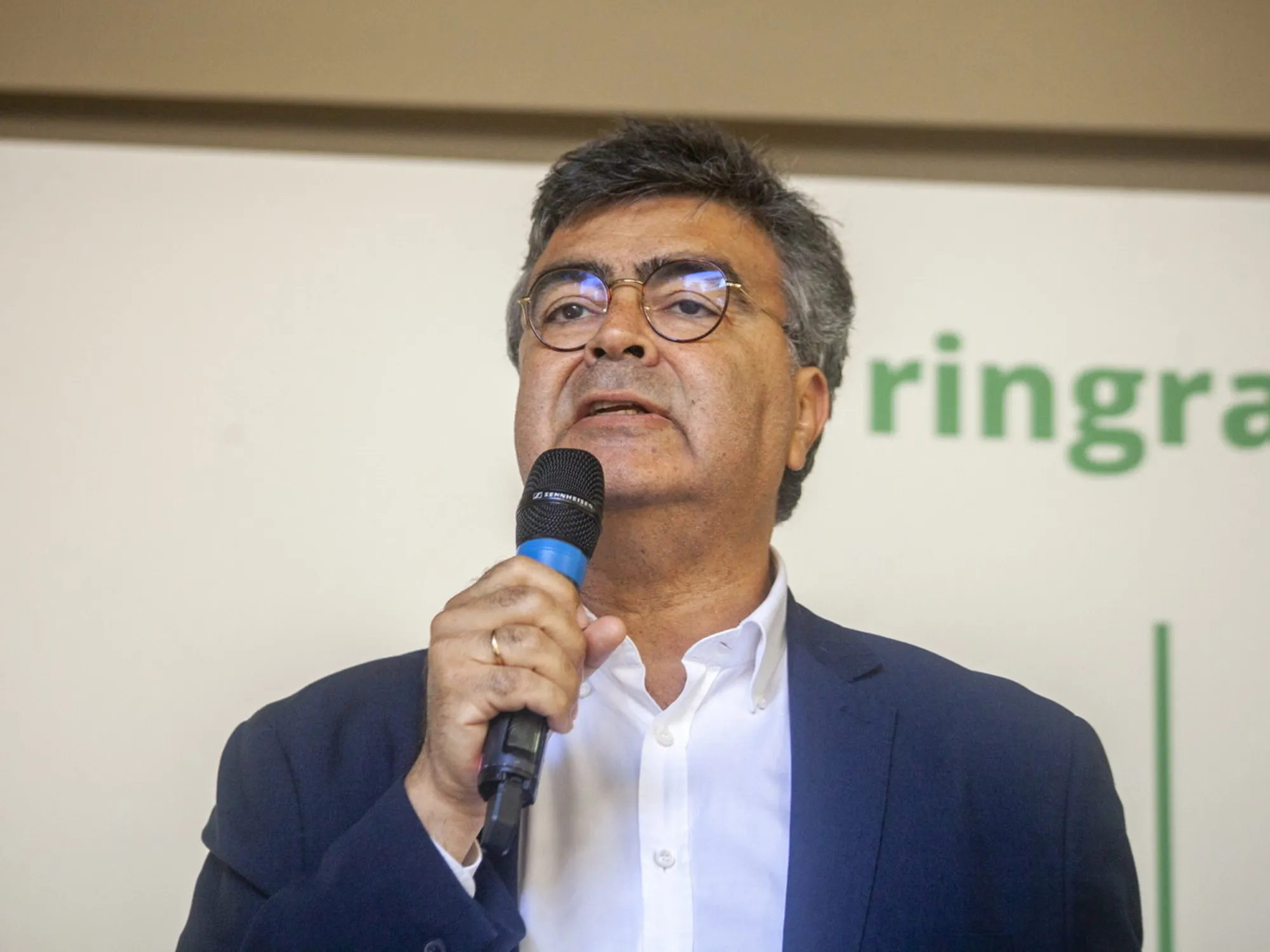 Leggi l'articolo: &nbsp;Emanuele Fiano