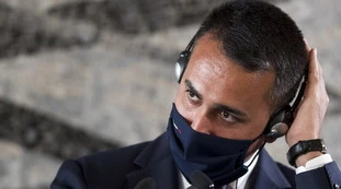 Luigi Di Maio, l'ex grillino Sergio Tancredi dopo l'incursione del peschereccio tunisino: "Forse è distratto dalle polemiche politiche interne"