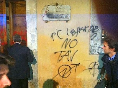 Vertice Italia-Francia, scontri a Roma tra No Tav e polizia