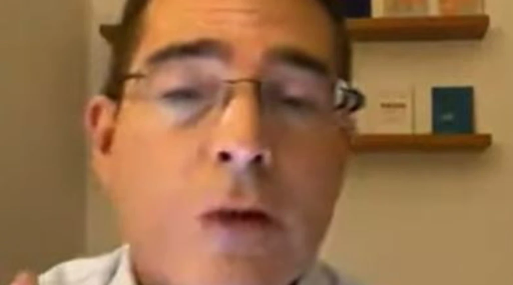 Capezzone, rassegna scorrettissima: "Perché Mattarella ha ricevuto Gentiloni?"