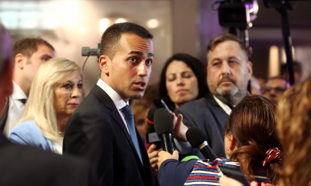 M5S, l'ira dei falchi dopo l'incontro Berlusconi-Salvini: "Quei due sono d'accordo"